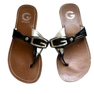 GUESS Women's Black and Silver Sandals Size 6